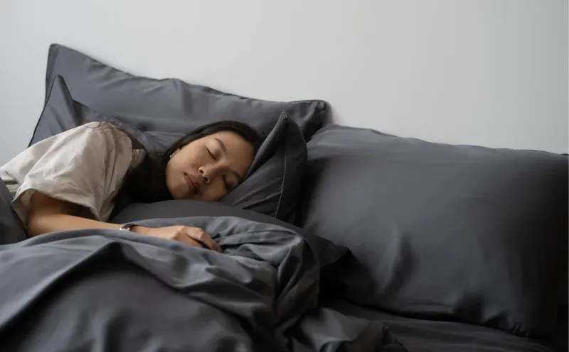 Sleeper guide cover